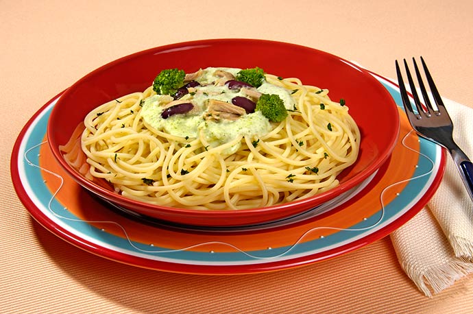 Espaguete ao molho de Brócolis e Atum